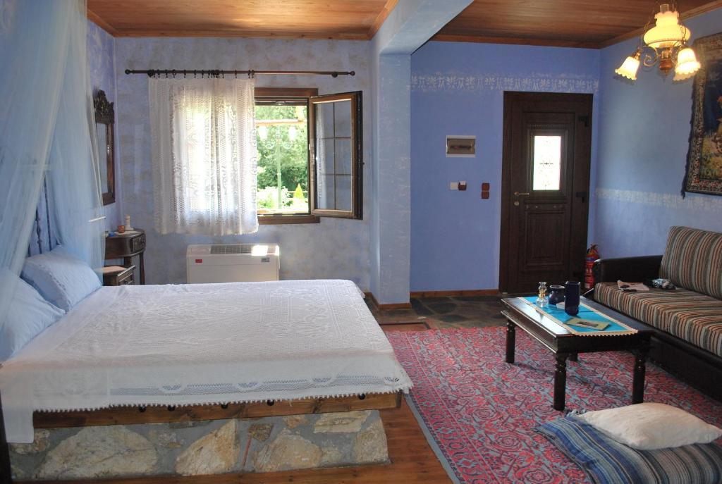 Tzivaeri Hotel Likodhromion Room photo