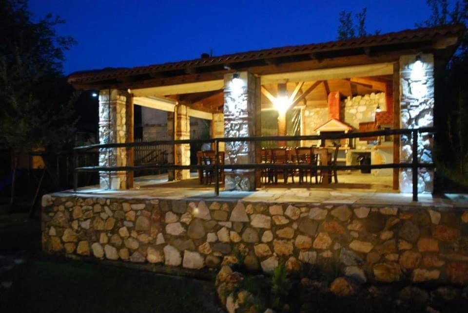 Tzivaeri Hotel Likodhromion Exterior photo